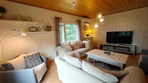 Μια τηλεόραση ή/και κέντρο ψυχαγωγίας στο Peaceful house for relaxing