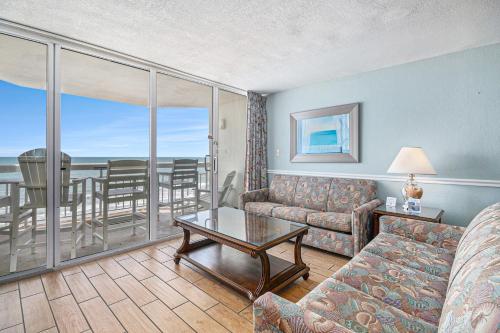 Posezení v ubytování 0404 Waters Edge Resort condo