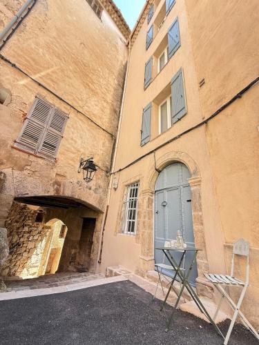 Beautiful house in Provence with fantastic views