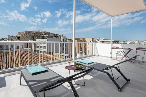 Acropolis View Luxury Apartments with Jacuzzi