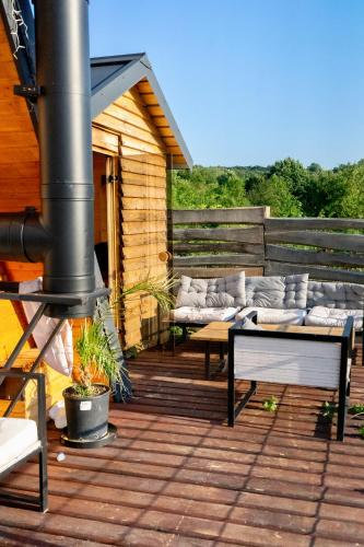Balkoni atau teres di Old Chalet