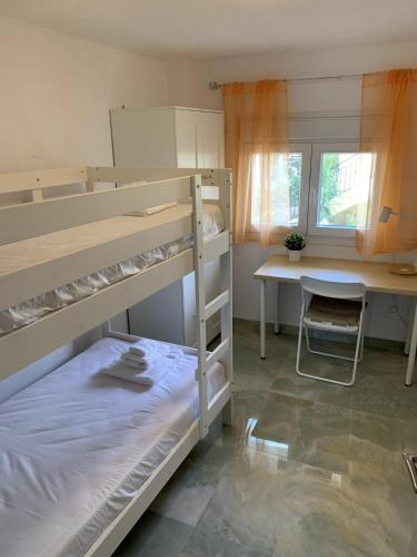 Katil atau katil-katil dalam bilik di Liora stay - Modern apartment at Nea Fokea