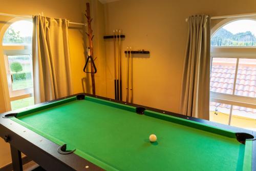 Biliár nebo kulečník v ubytování Casa Ricca Pool Villa Khaoyai