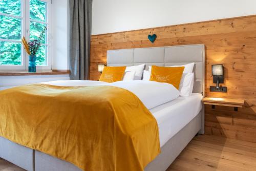 Terofal Hotel Schliersee - Komplett neu renoviertにあるベッド
