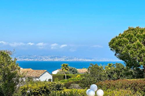 Azure Villa 14 Guests - Heart of Cap d’Antibes