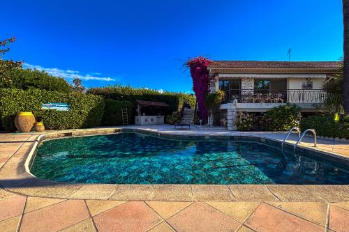 Azure Villa 14 Guests - Heart of Cap d’Antibes
