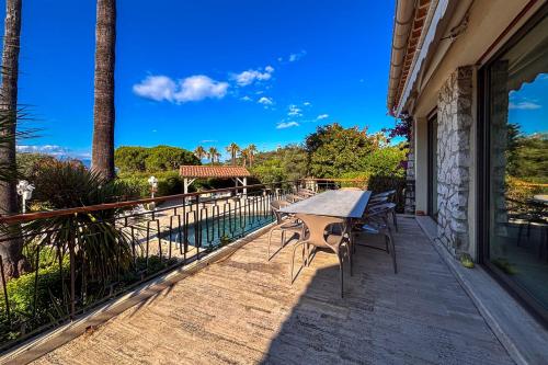 Azure Villa 14 Guests - Heart of Cap d’Antibes