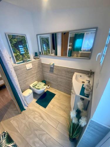 Un baño de A La Tikaz Ressources