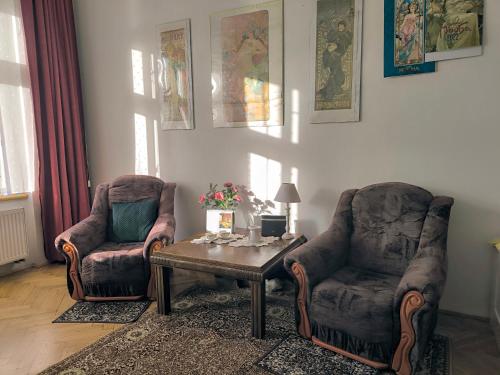 Valentinka Minutes away from Charles Bridge