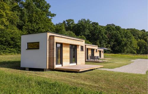 キャンプ場が所在する建物