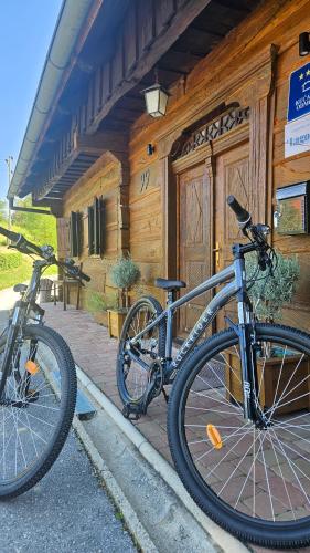 Катание на велосипеде по территории Country home Lagom или окрестностям