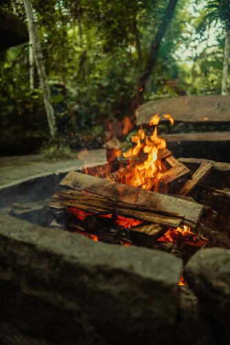 Equipo para parrilladas disponible en la posada