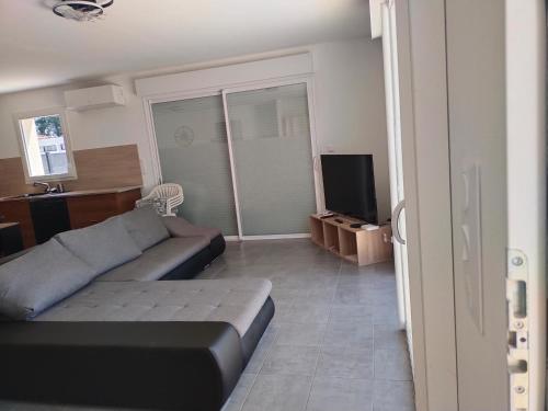 Maison neuve Hourtin , 3 chambres, proche commodités, clôturée, climatisation, terrasse