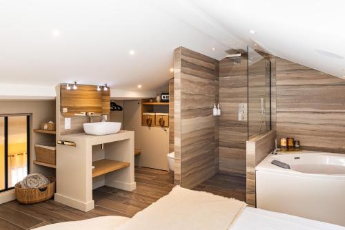 Étoile Opéra Calme Balnéo AC photo 4