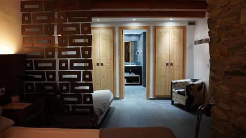 Χώρος καθιστικού στο Authentic 16th-century chalet beautifuly renovated