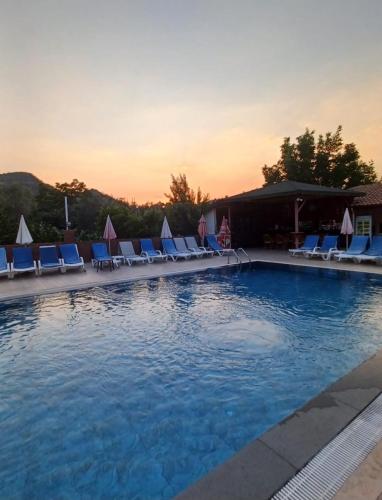 Πισίνα στο ή κοντά στο Hayat Apart Otel