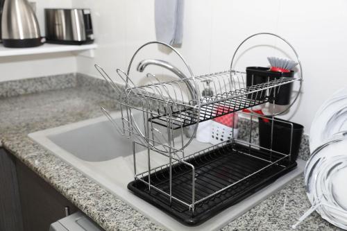 Fotografie z fotogalerie ubytování Modern 1 Bedroom Apartment at The Gallery, East Legon, Pool & Gym v destinaci Accra