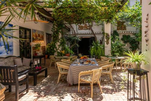Art Boutique Hotel Chamarelにある庭
