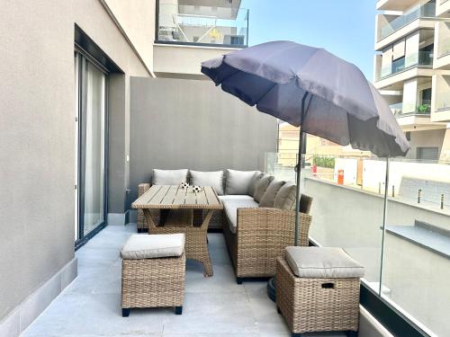 Sofi - modern with private garage