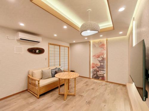 A2 Shinjuku JR St 8 mins 3 bedrooms and 1 living room 2bathrooms 2toilets Max 12P Direct to Shinjuku Ueno Ginza Shibuya Ikebukuro Yoyogi Shinagawa 新宿区 高田马场车站8分钟 3室1厅2浴室2卫生间 最大12人
