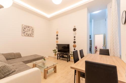 Rise and Shine Apartment