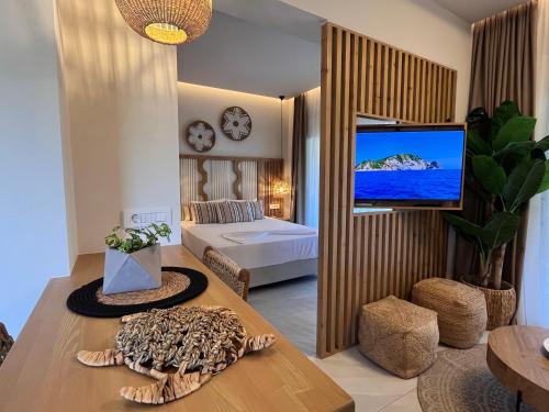 Nikos Studios Apts & Suites