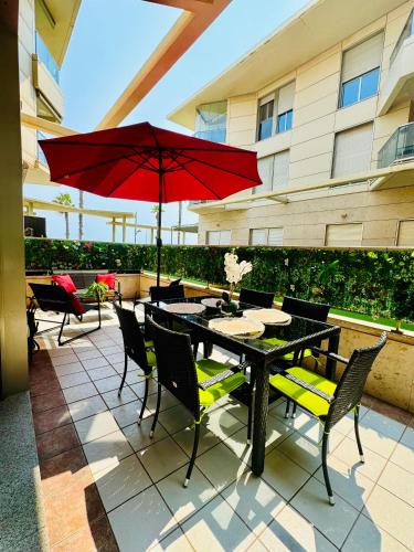 Stylish Apartment with Terrace on the BeachFrom