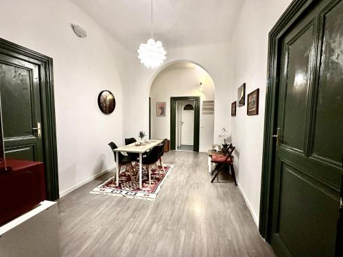Caserina Lux Roma