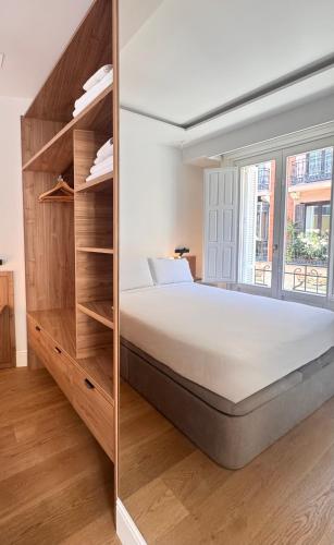 Charming Plaza Mayor Views & Top location