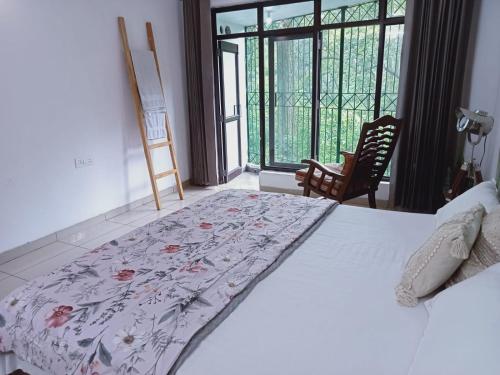 Katil atau katil-katil dalam bilik di The Jungle Retreat 2 by Jabula Getaways