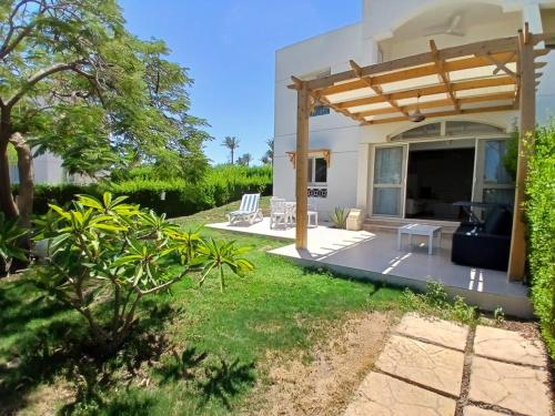 ss-3404 Aurora One bedroom