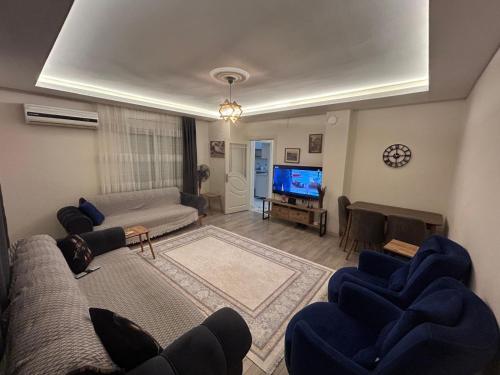 Televisyen dan/atau pusat hiburan di esra apartmet