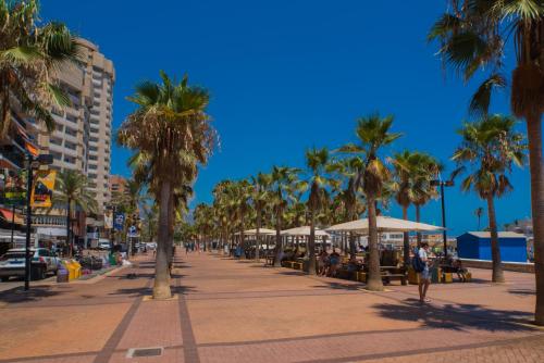 Perla Studio - 2 personas con Piscina, AC y WiFi a 1 min de la playa