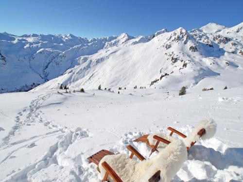 Apartment in Gerlosberg near Ski Lift v zimě