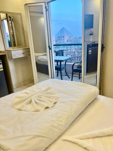 Gallery image of Yoya Boutique Pyramids Inn in Cairo