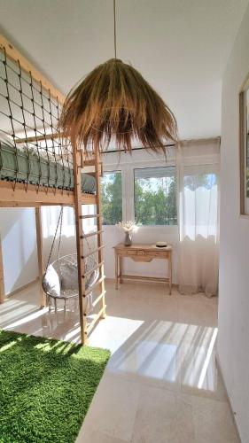 3-bedroom HOUSE with a private sunny garden and community pool in Marbella near Puerto Banús
