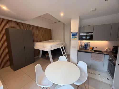 Studio moderne au cœur du 6e 8e