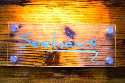 a book with the words segeloss written on it at Apart of me Ferienhaus Faaker See in Egg am Faaker See