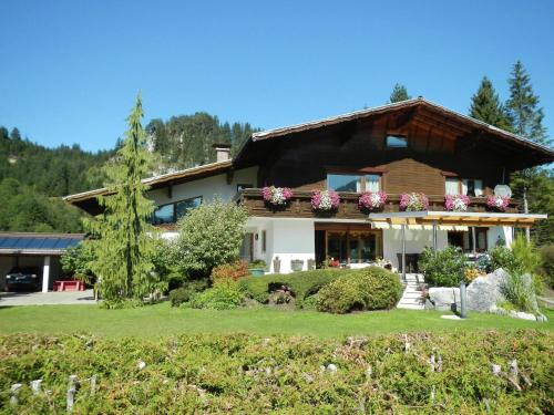 Apartment in Hinterbichl near Ski Bus