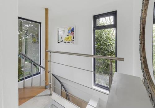 Φωτογραφία από το άλμπουμ του Modern Retreat in Kent Countryside σε Τόνμπριτζ
