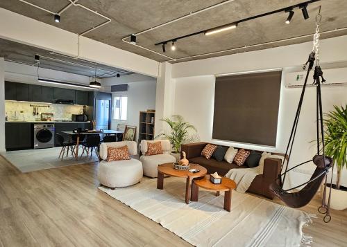 Premium 3BR Apt in Sheikh Zayed City