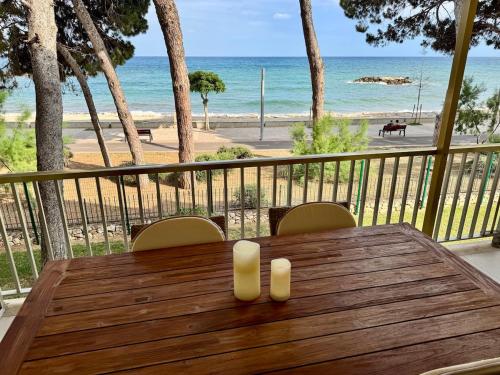 Elegant Beachfront Escape Private & Peaceful