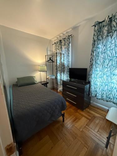 Katil atau katil-katil dalam bilik di Bronx City Stay Private Room Near Manhattan