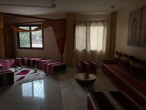 Χώρος καθιστικού στο Appartement 2 pièces, moderne