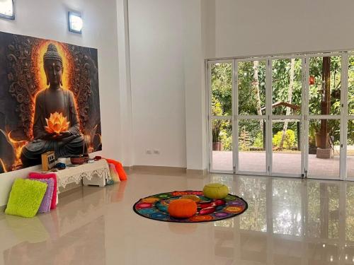 Ruang duduk di Dharma Casa Holistica