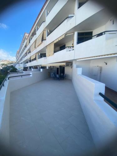Apartment with large terrace in Summerland