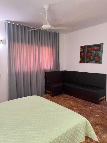 Dani's Guesthouseにあるベッド