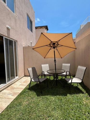Patio nebo venkovní prostory v ubytování Casa con Alberca en condominio