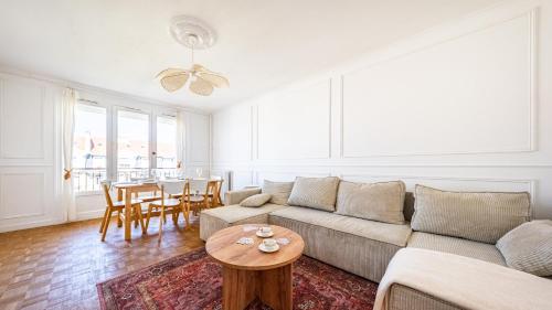 Loft lumineux avec Netflix & parking privé, proche centre Dijon