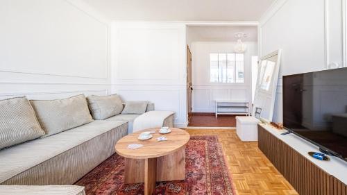 Loft lumineux avec Netflix & parking privé, proche centre Dijon